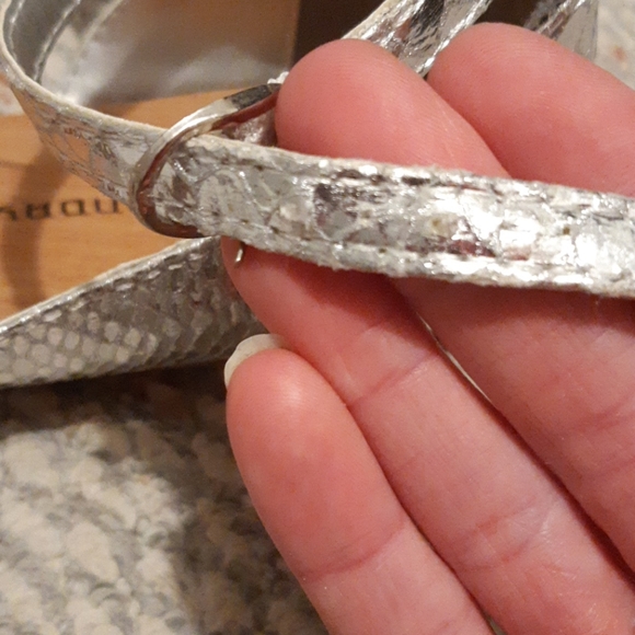 💞 Chinese Laundry sandals - Picture 3 of 8